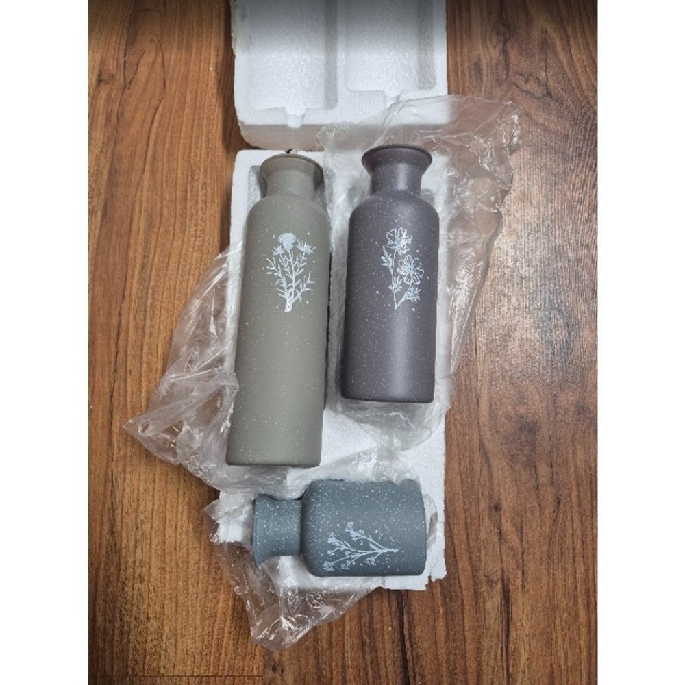 Amazon Boho Painted Glass Vases Green White Speckled Floral Set of 3 Matte s3
